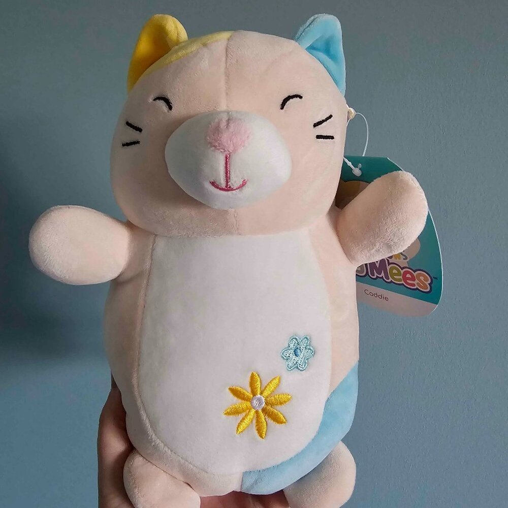 NWT Caddie 10” Blue & Yellow Cat HugMee Squishmallow